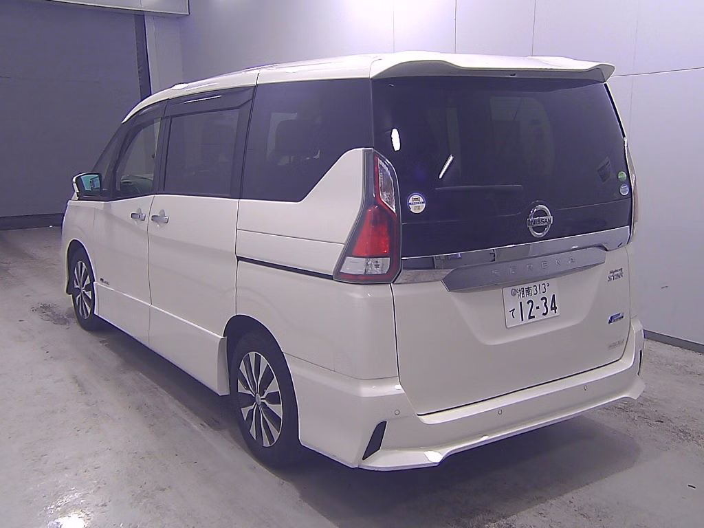 NISSAN SERENA