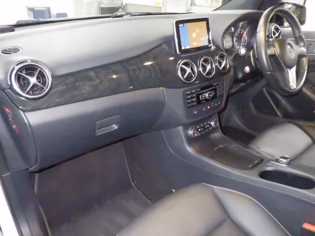 MERCEDES-BENZ B-CLASS