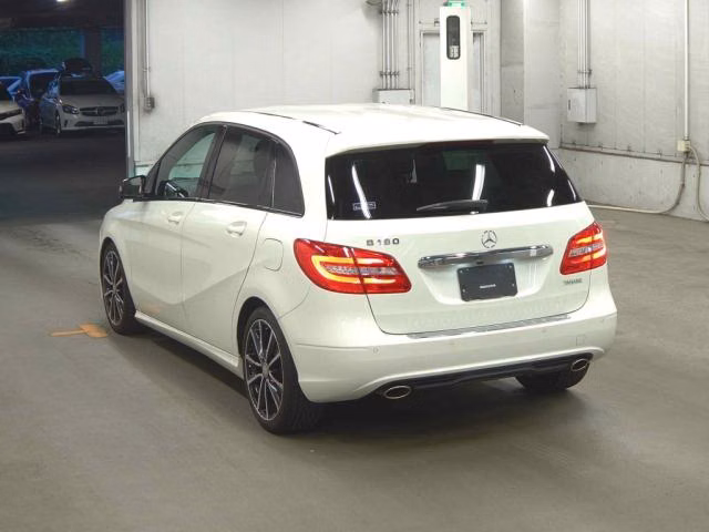MERCEDES-BENZ B-CLASS