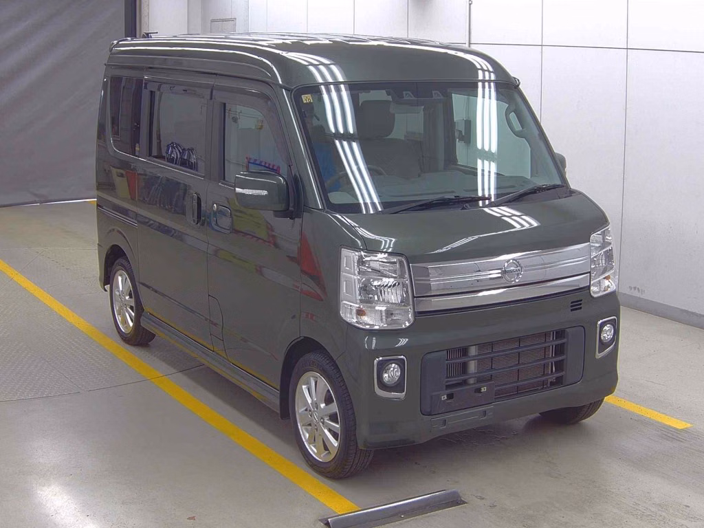 NISSAN NV100 CLIPPER