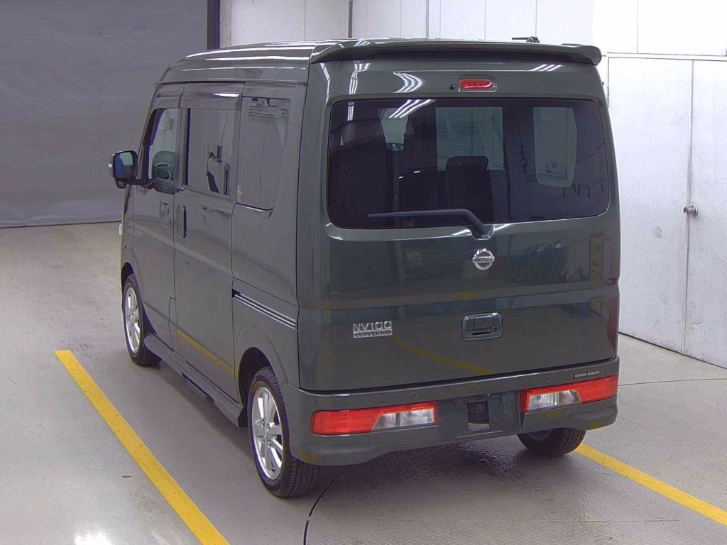 NISSAN NV100 CLIPPER