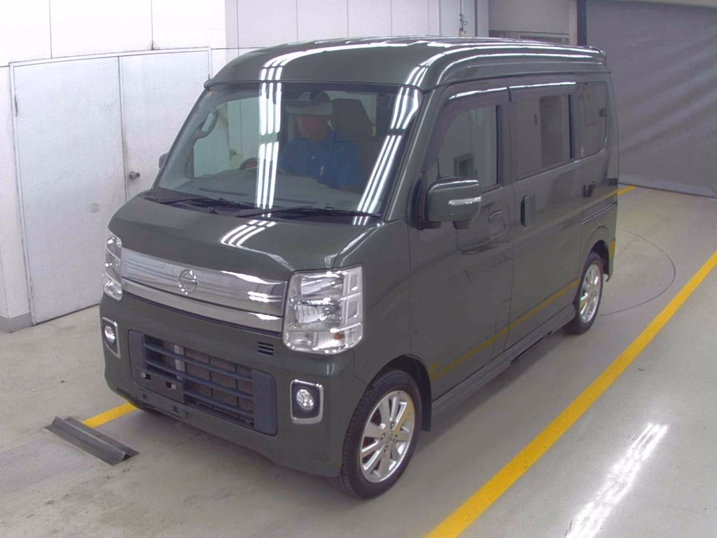 NISSAN NV100 CLIPPER