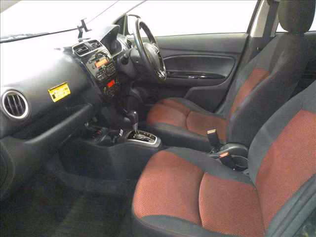 MITSUBISHI MIRAGE