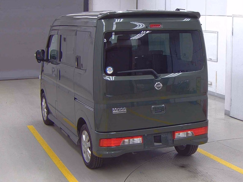 NISSAN NV100 CLIPPER