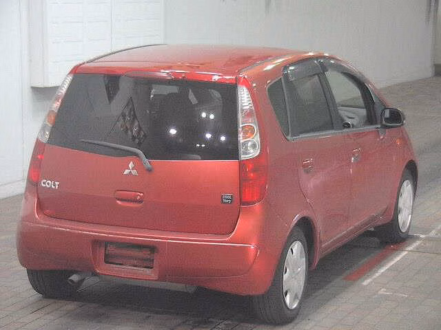 MITSUBISHI COLT