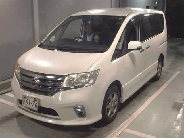 NISSAN SERENA