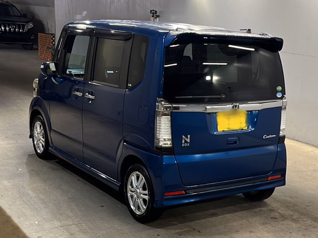 HONDA N-BOX