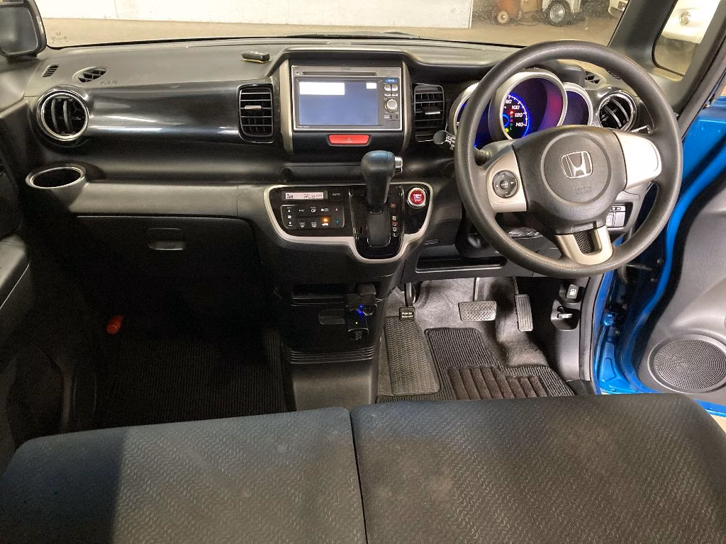 HONDA N-BOX
