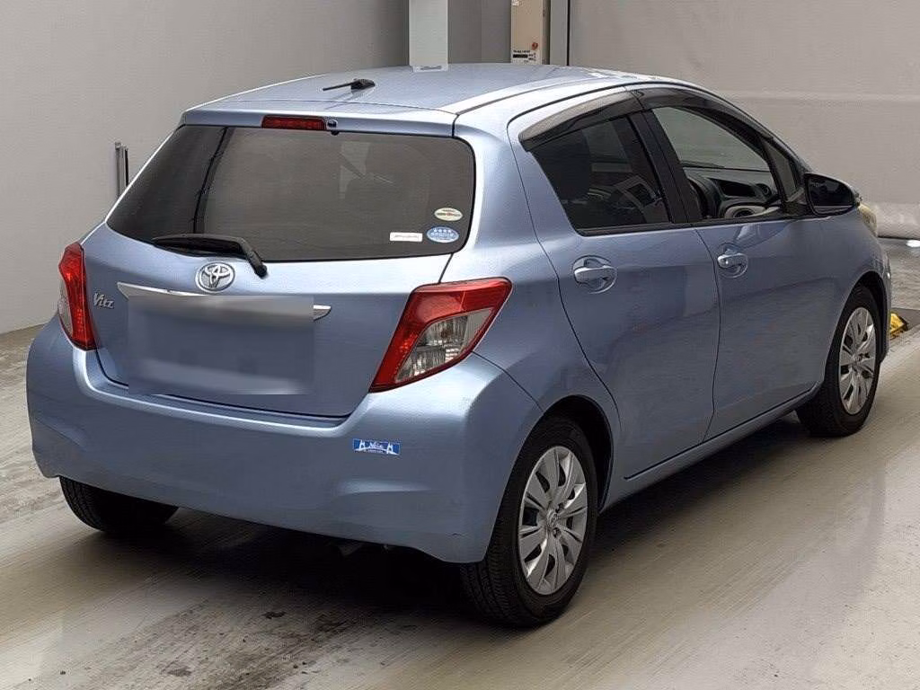 TOYOTA VITZ