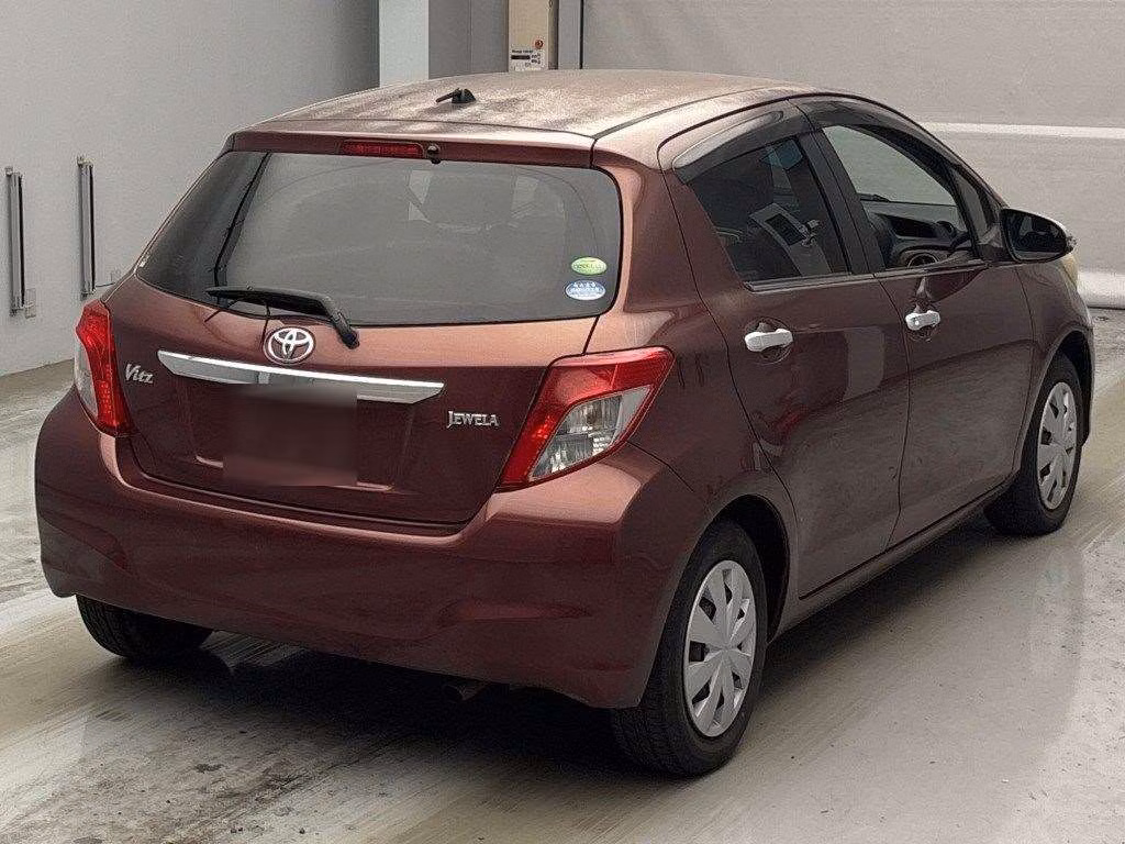TOYOTA VITZ