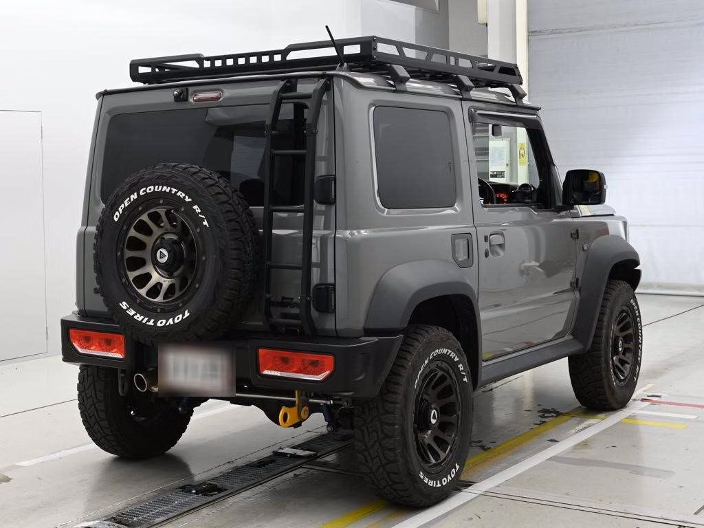 SUZUKI JIMNY SIERRA