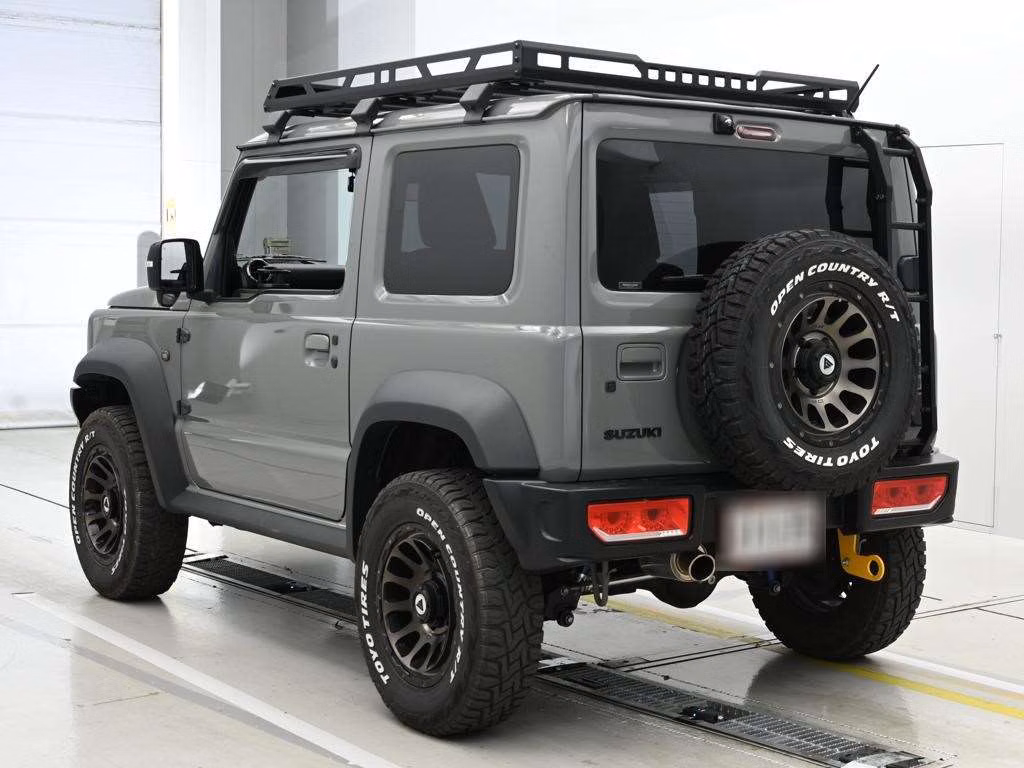 SUZUKI JIMNY SIERRA