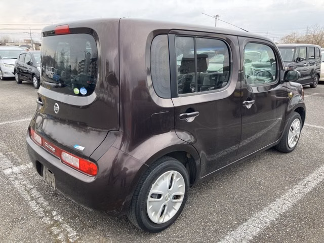 NISSAN CUBE