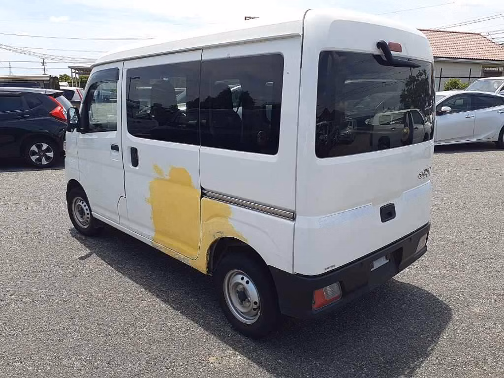 DAIHATSU ATRAI