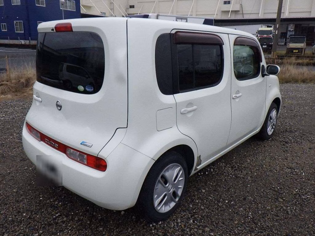 NISSAN CUBE