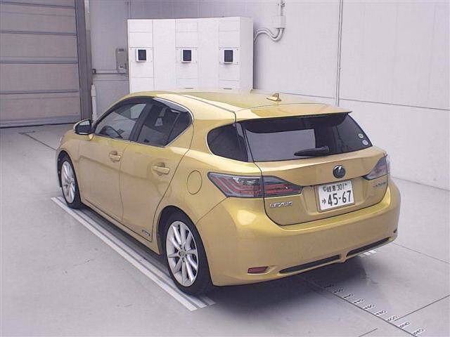 LEXUS CT200H