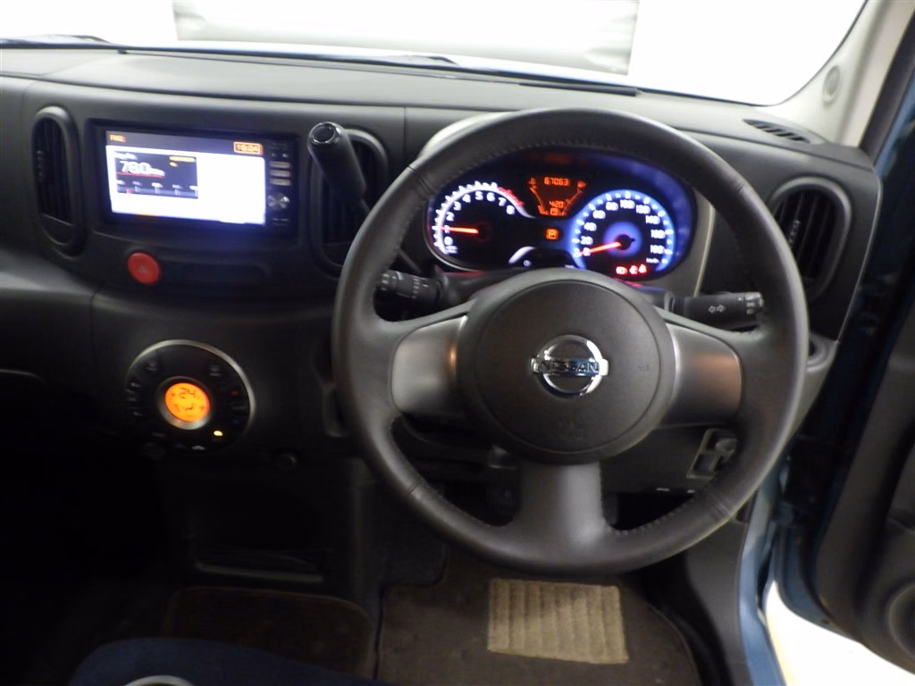 NISSAN CUBE