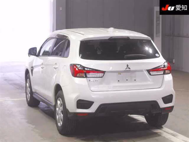 MITSUBISHI RVR