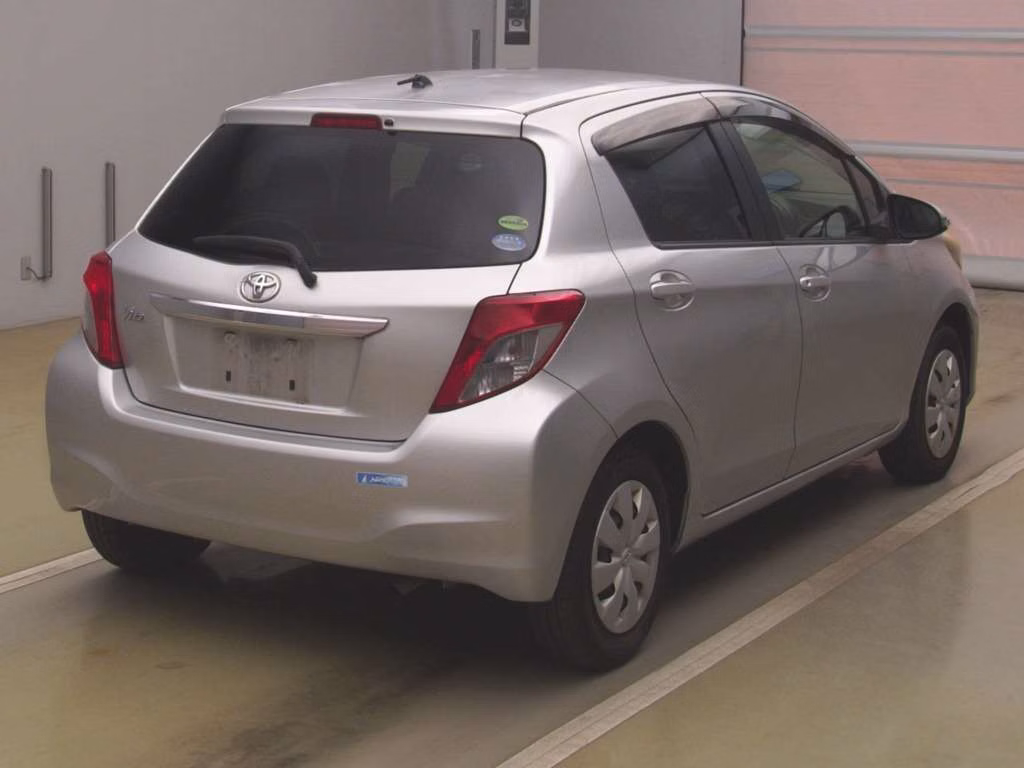 TOYOTA VITZ