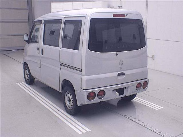NISSAN CLIPPER