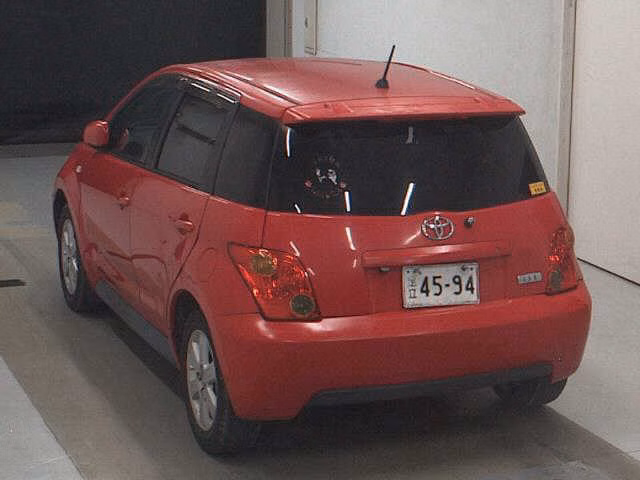 TOYOTA IST