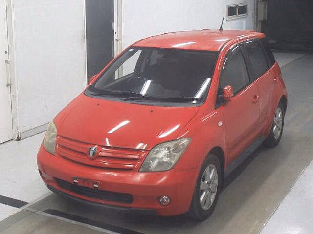 TOYOTA IST