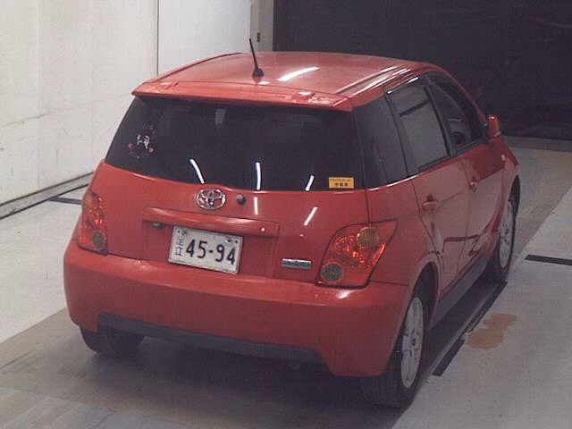 TOYOTA IST