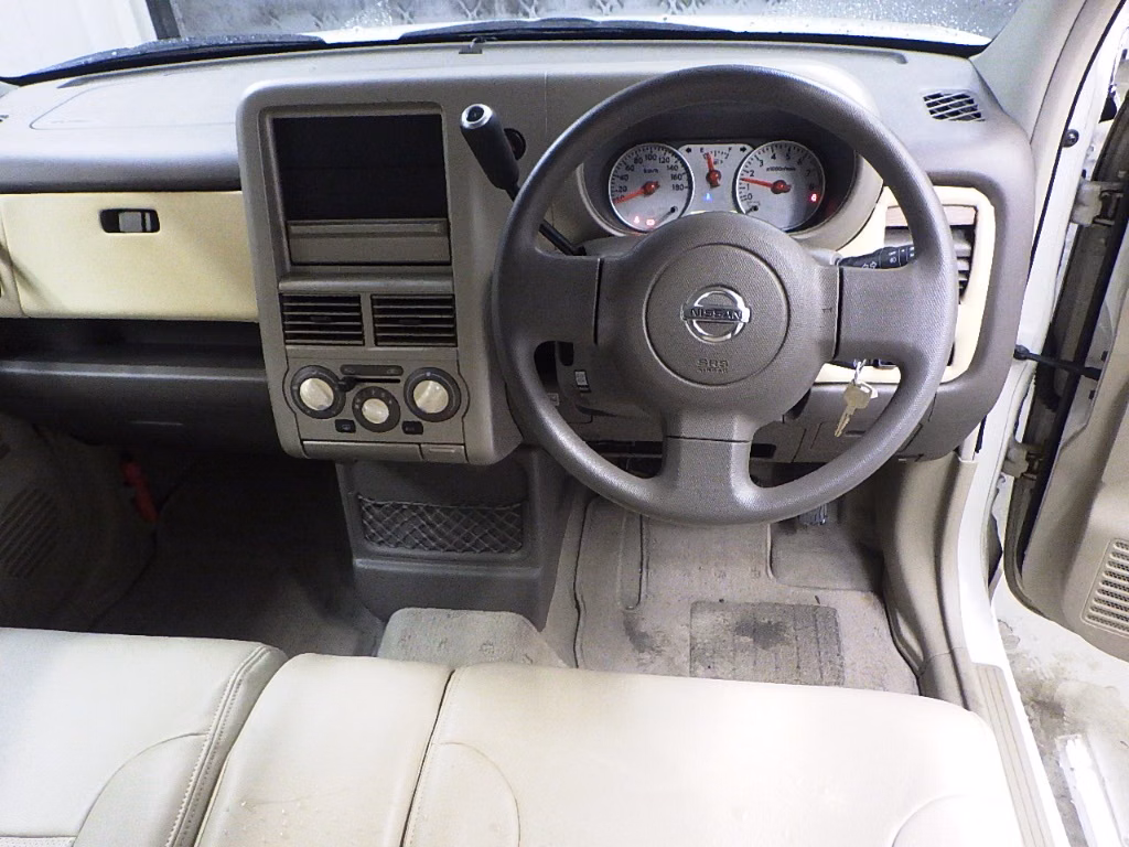 NISSAN CUBE