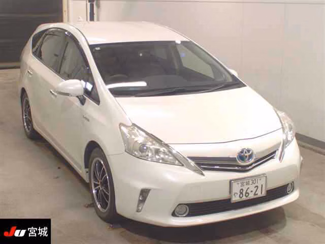 TOYOTA PRIUS ALPHA