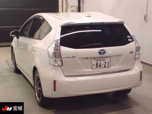 TOYOTA PRIUS ALPHA