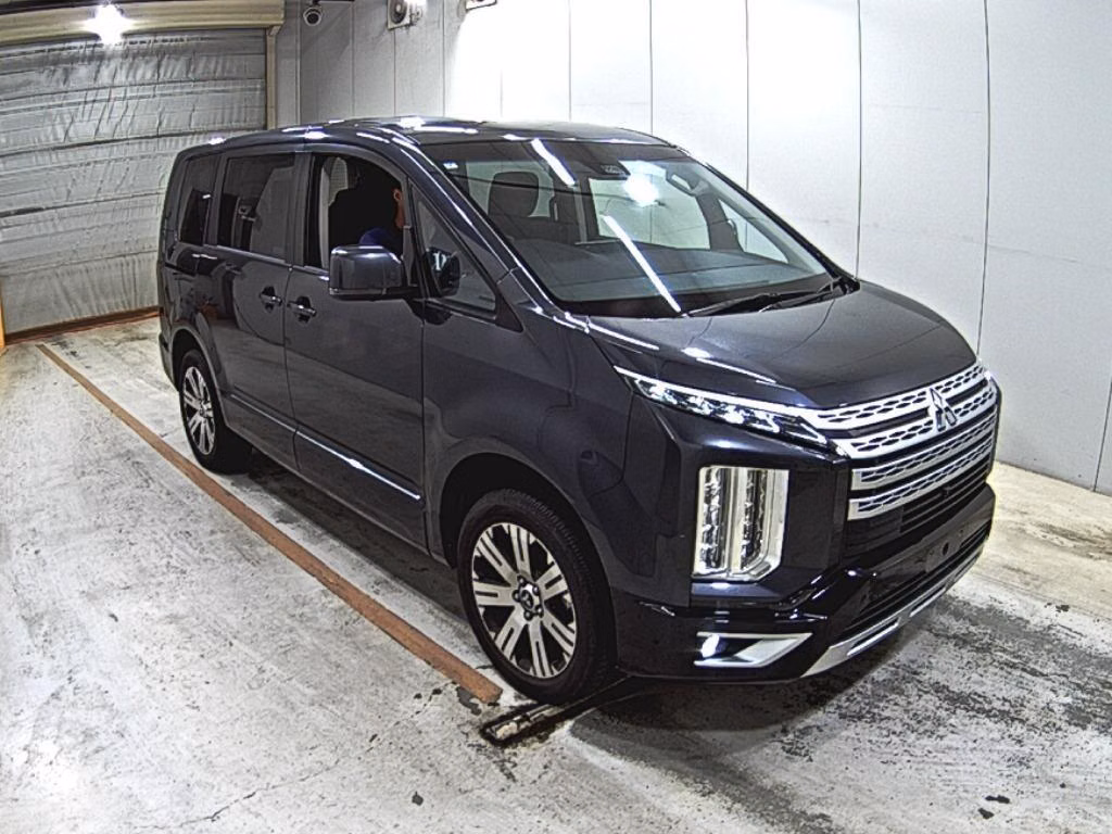 MITSUBISHI DELICA D:5