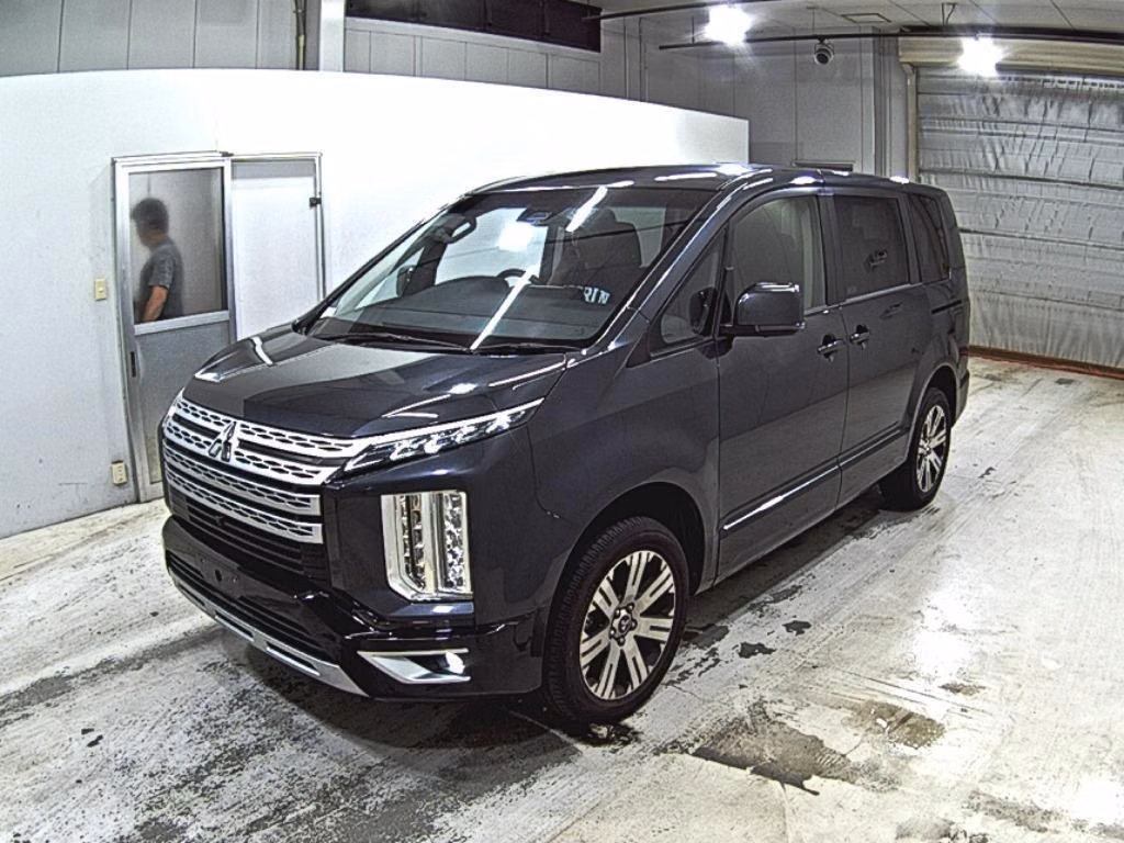 MITSUBISHI DELICA D:5