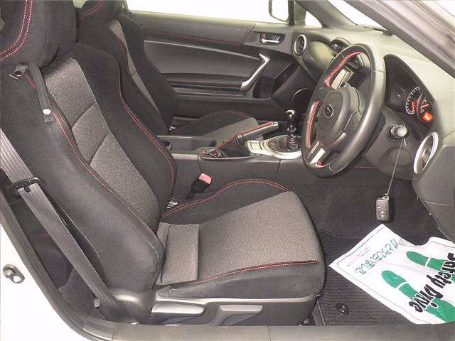 SUBARU BRZ