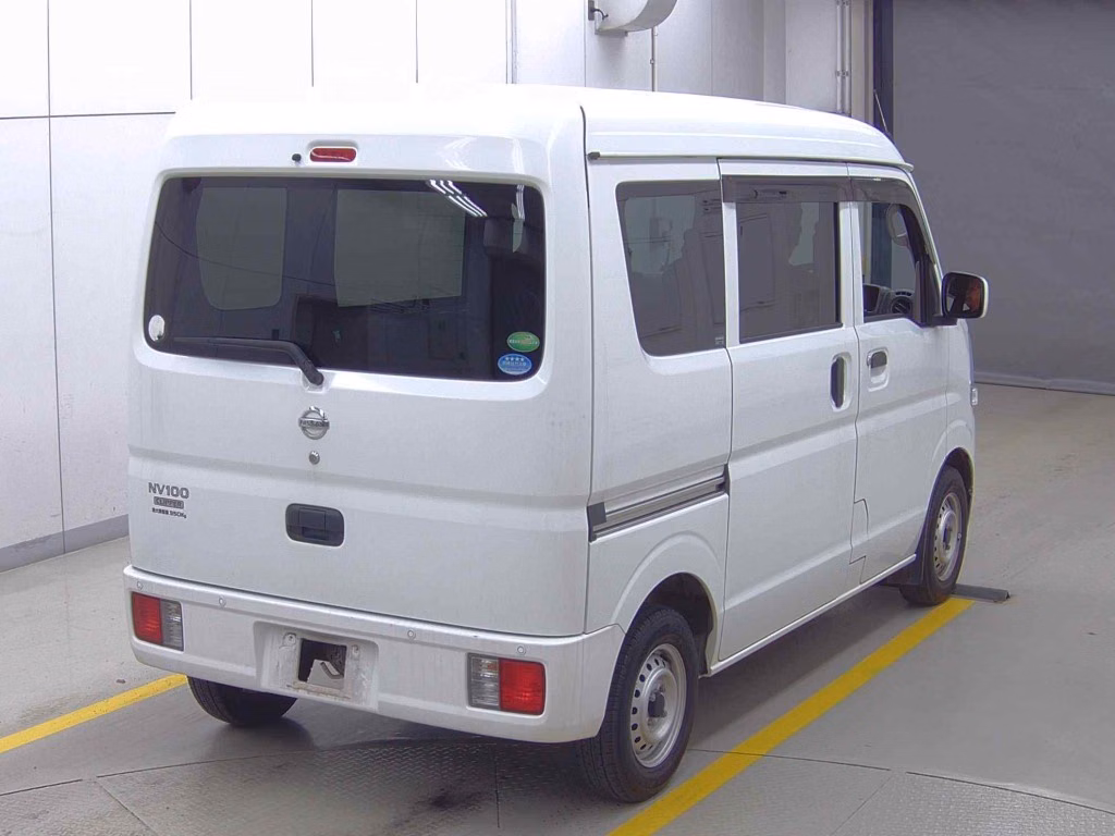 NISSAN NV100 CLIPPER