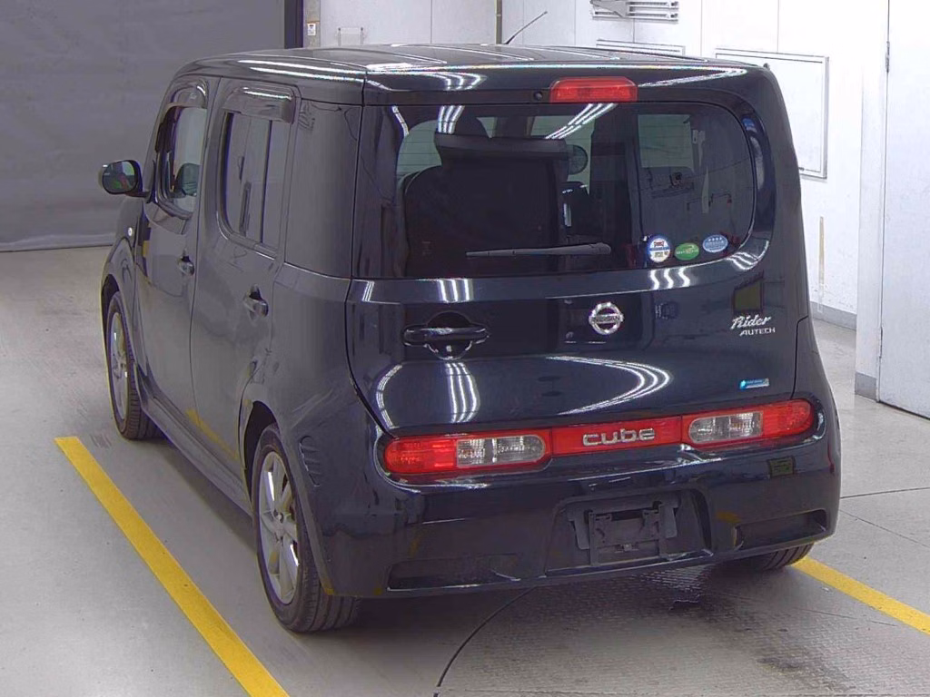 NISSAN CUBE