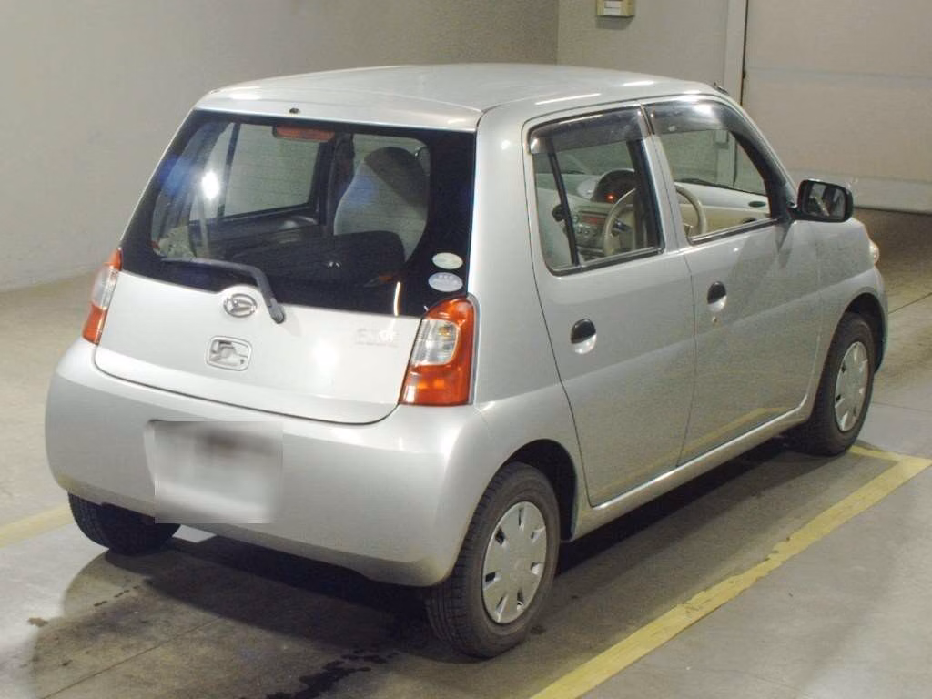 DAIHATSU ESSE