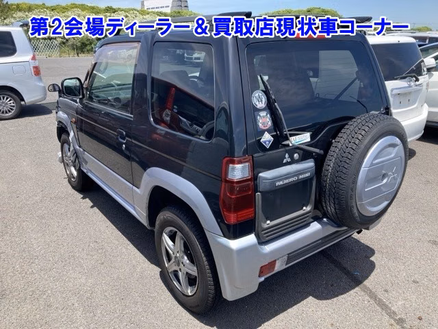 MITSUBISHI PAJERO MINI