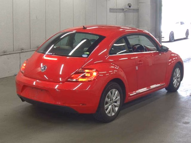 VOLKSWAGEN BEETLE