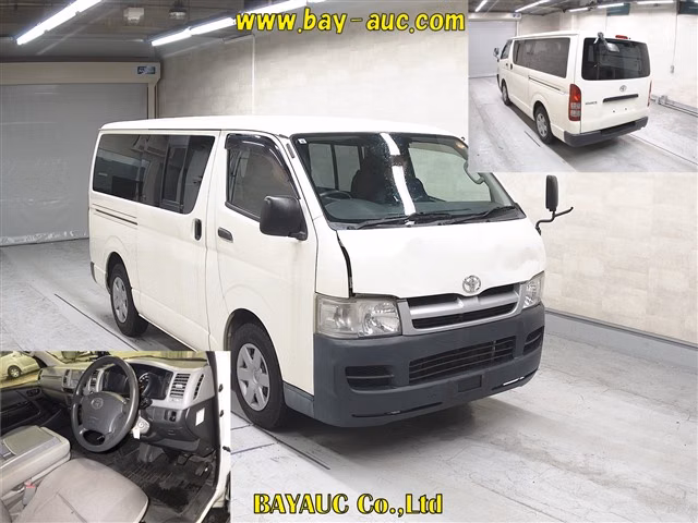 TOYOTA REGIUS ACE