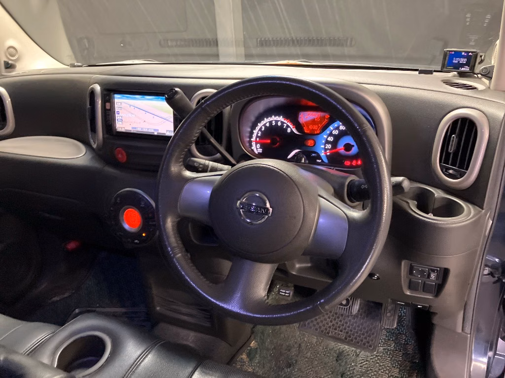 NISSAN CUBE