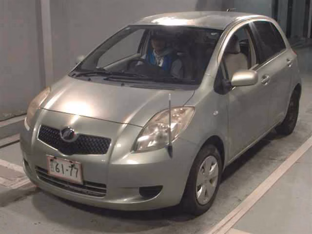 TOYOTA VITZ