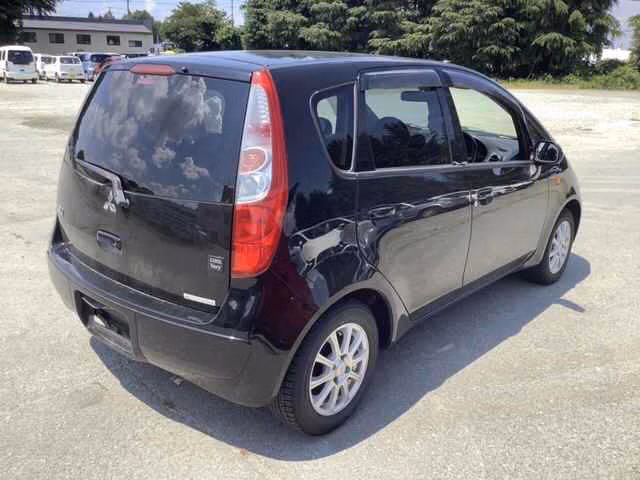 MITSUBISHI COLT