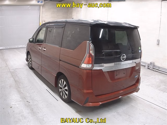 NISSAN SERENA