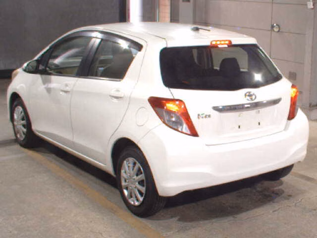 TOYOTA VITZ