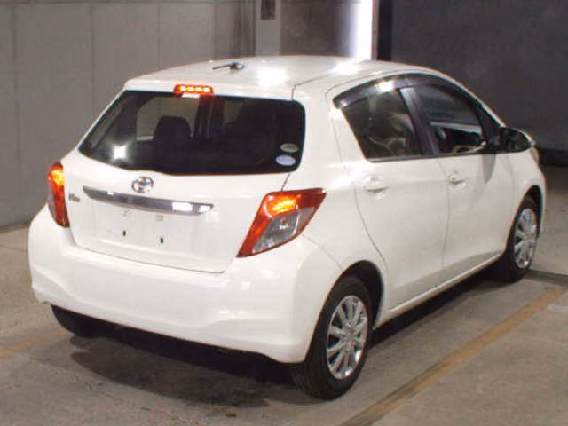 TOYOTA VITZ