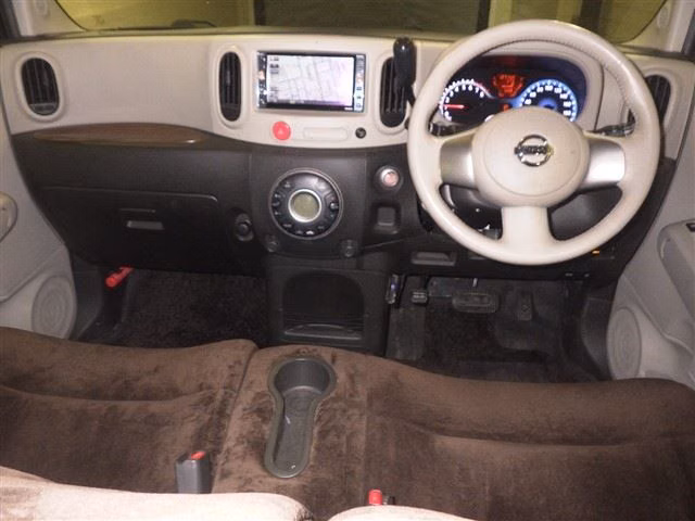 NISSAN CUBE