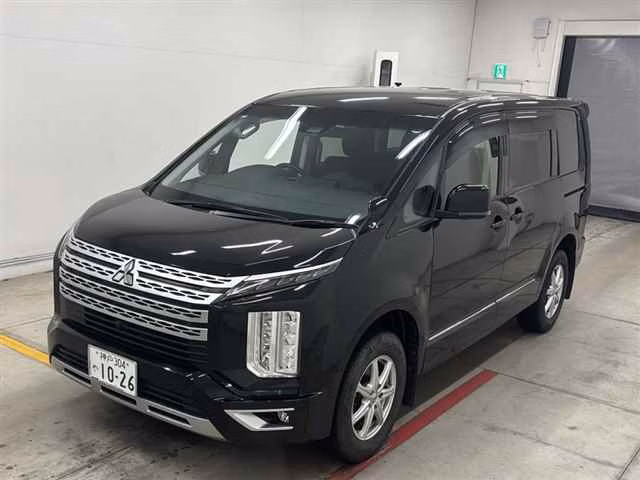 MITSUBISHI DELICA D:5