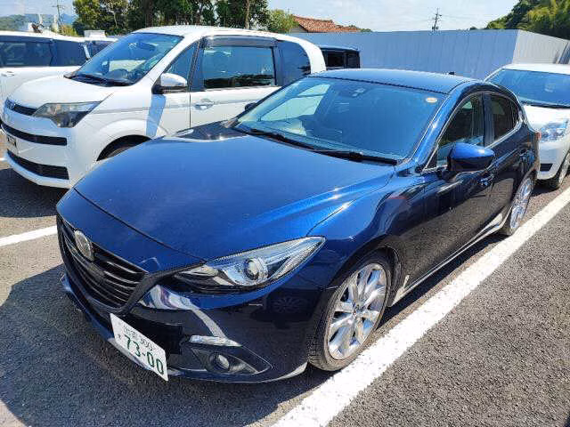 MAZDA AXELA