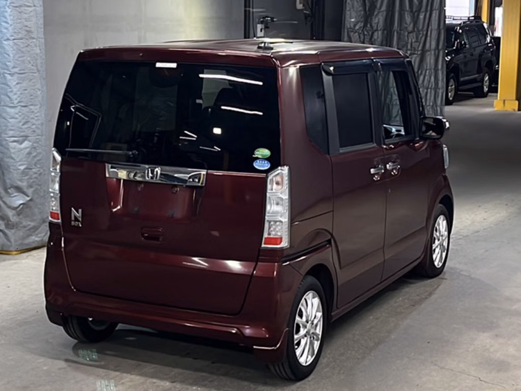HONDA N-BOX