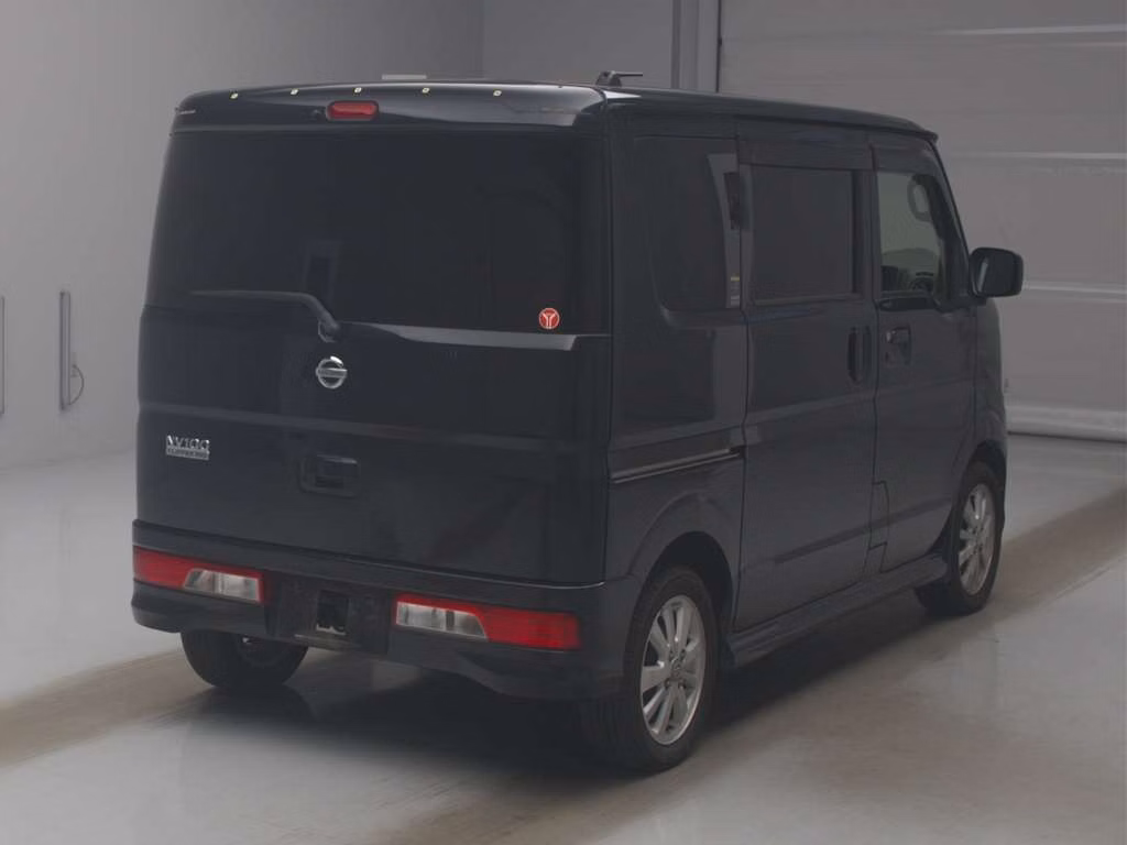NISSAN NV100 CLIPPER